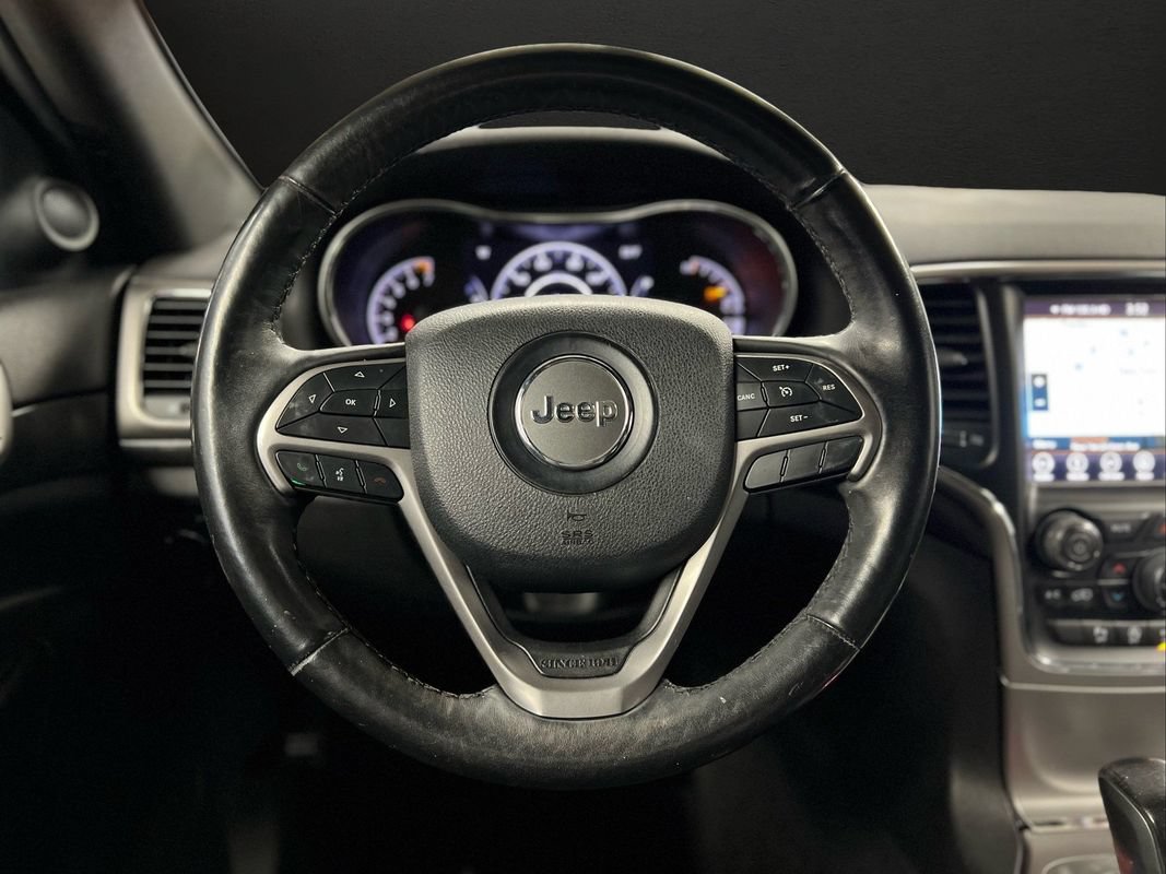 Used 2018 Jeep Grand Cherokee Altitude AWD/4WD image 22