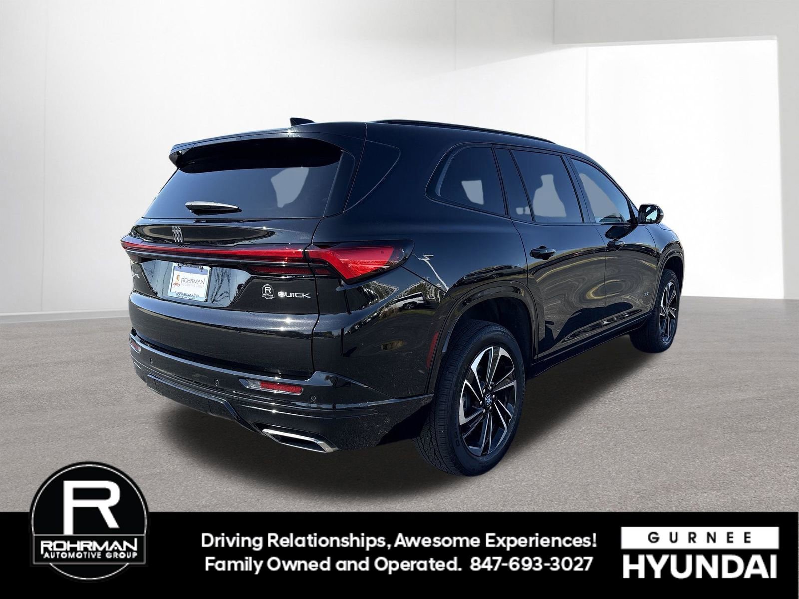 Used 2025 Buick Enclave Sport Touring AWD/4WD image 9
