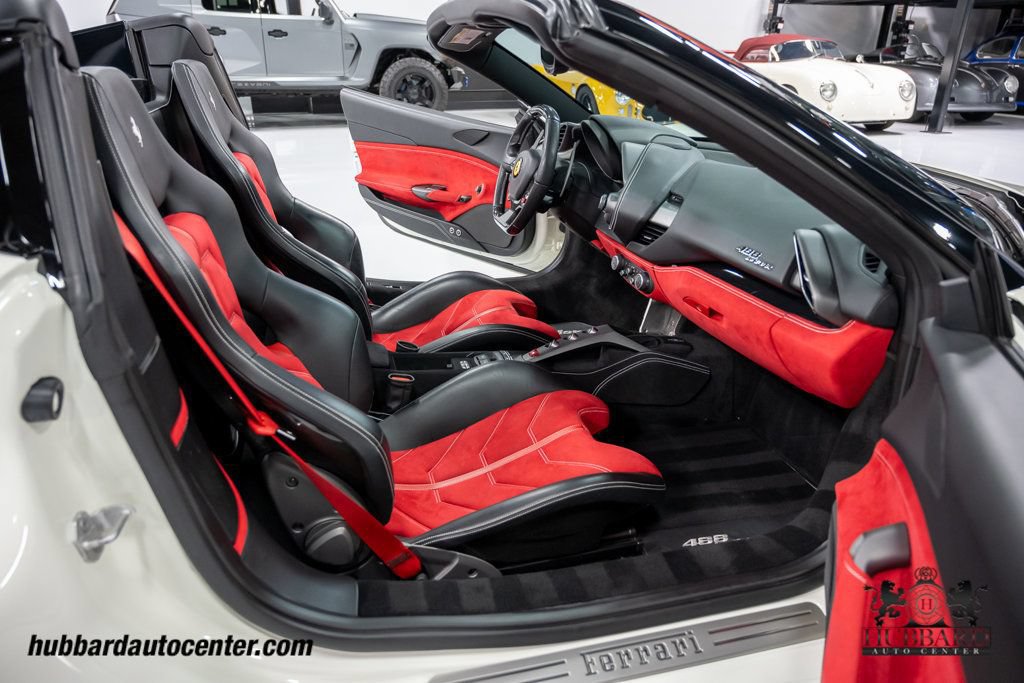 Used 2019 Ferrari 488 Spider RWD image 28