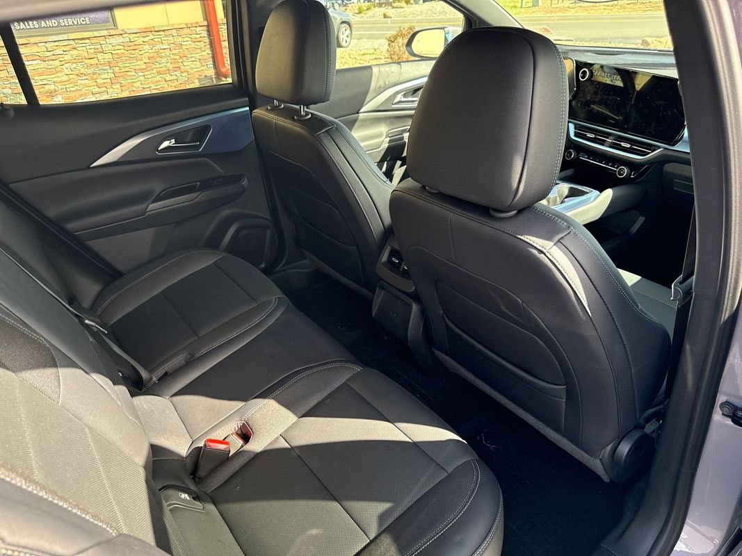 Used 2024 Chevrolet Equinox EV LT image 38