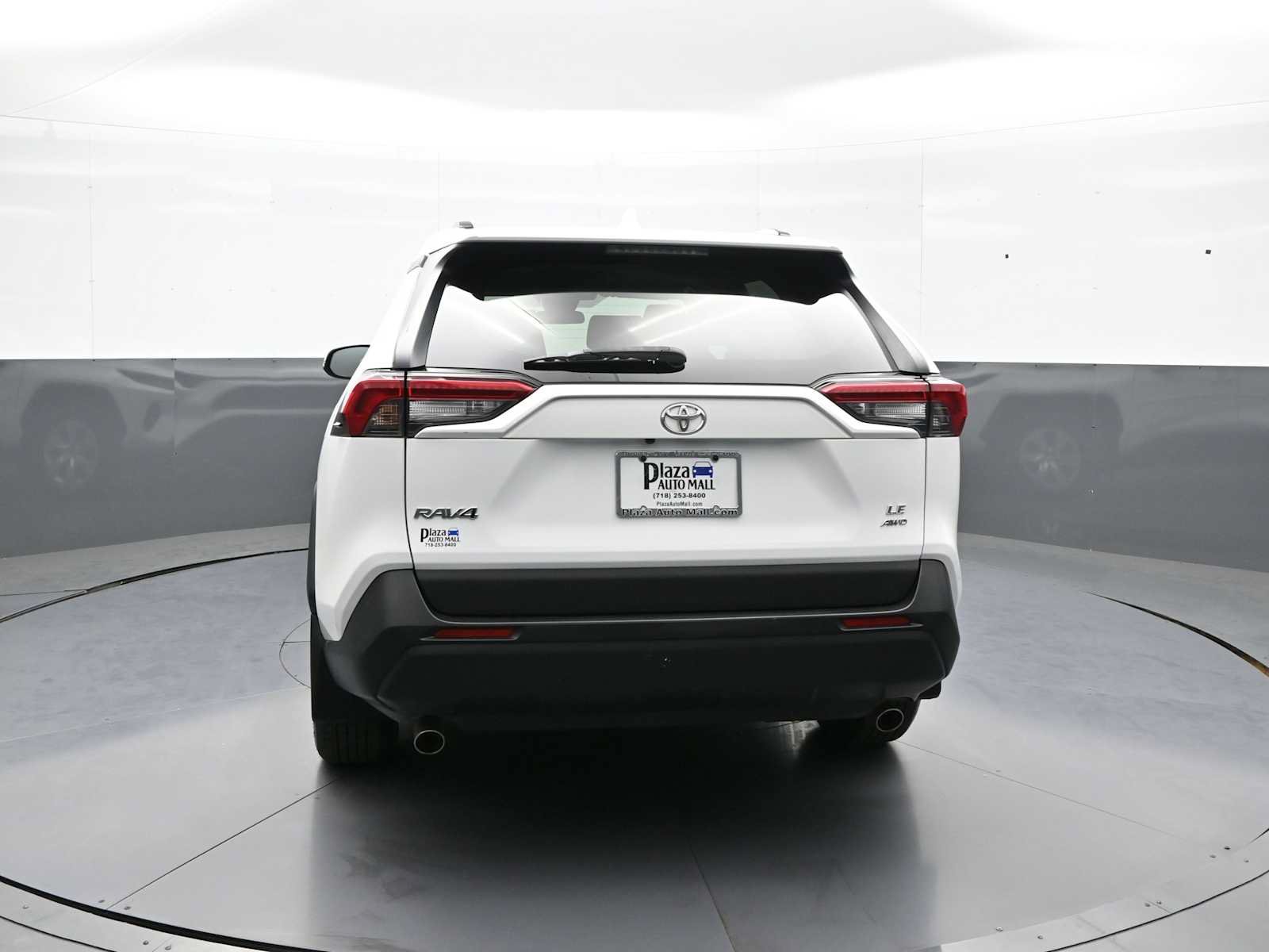 Used 2019 Toyota RAV4 LE w/ All Weather Liner Package AWD/4WD image 7