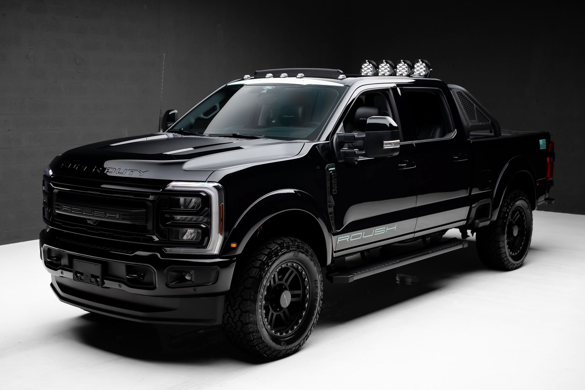 Used 2026 Ford F250 Lariat w/ Black Appearance Package AWD/4WD image 5