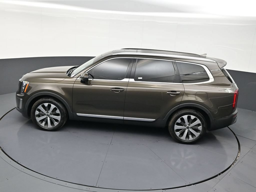 Used 2021 Kia Telluride EX w/ EX Premium Package FWD image 14
