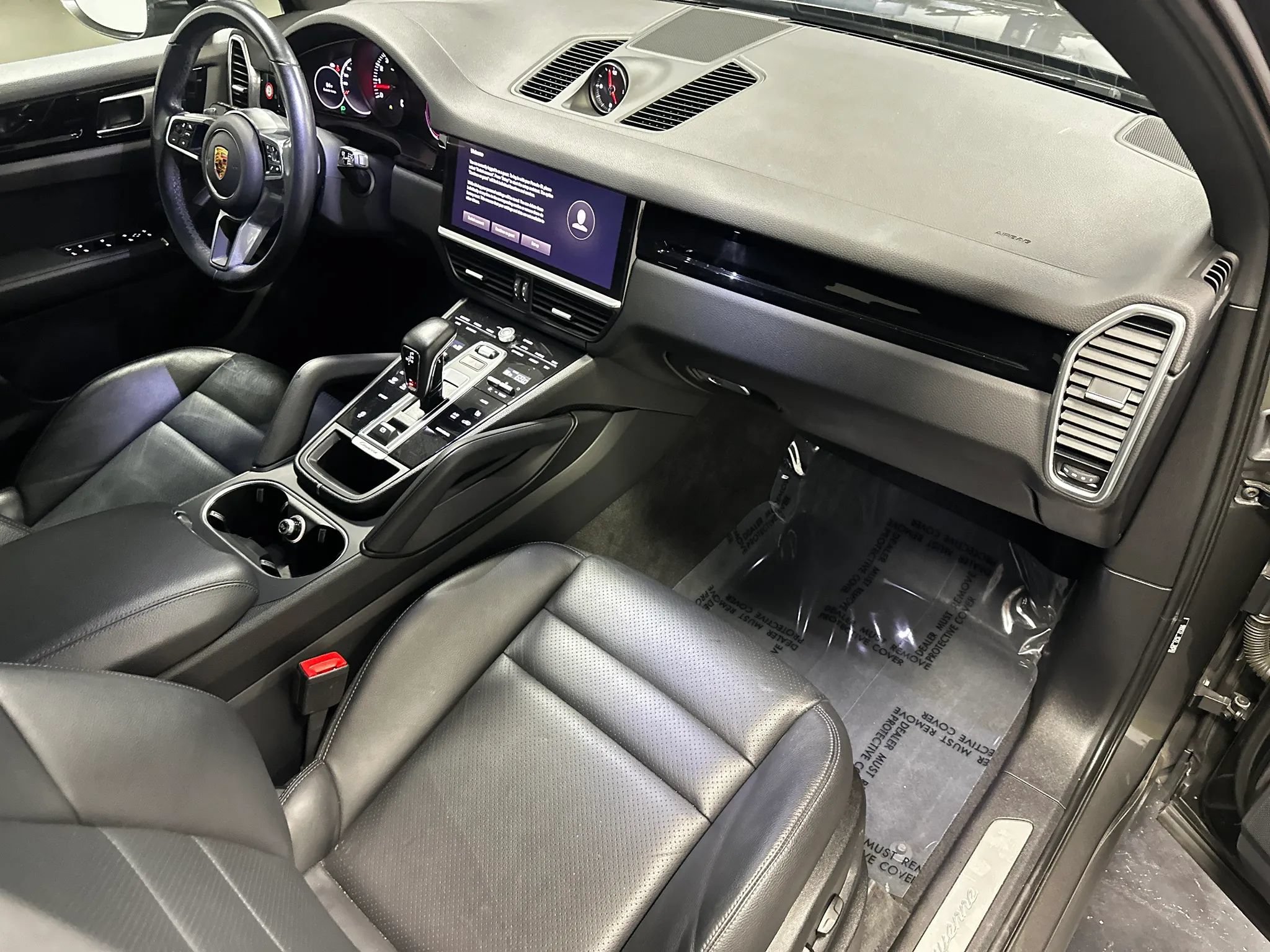 Used 2022 Porsche Cayenne AWD/4WD image 20