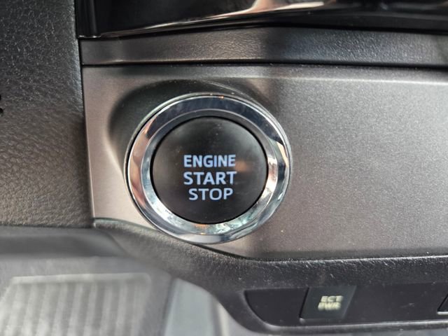 Used 2017 Toyota Tacoma TRD Sport w/ Tow Package image 13