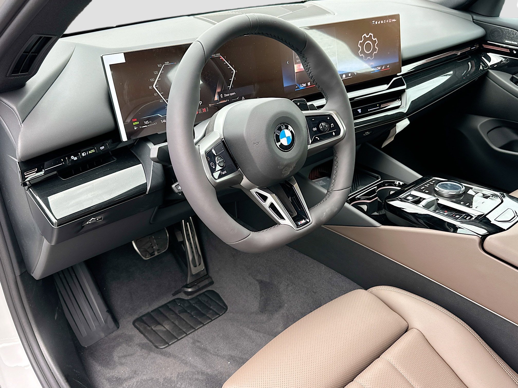 New 2026 BMW 530i w/ M Sport Package image 7