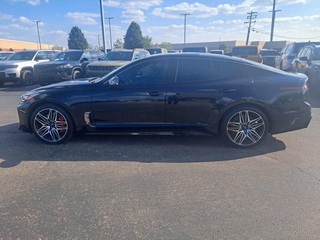 Used 2022 Kia Stinger GT2 AWD/4WD image 6