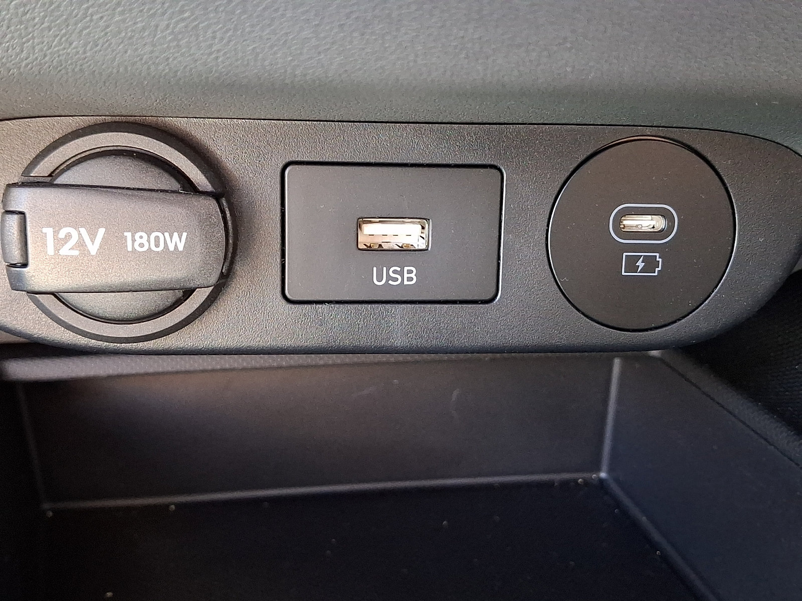 Certified 2026 Hyundai Elantra SE FWD image 23