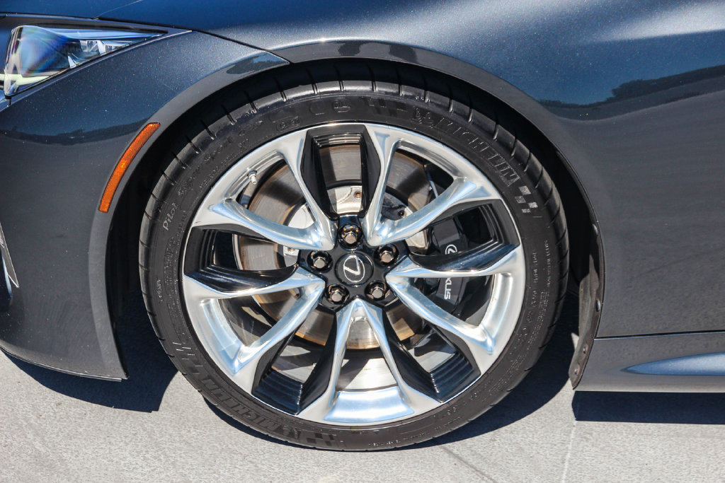 Used 2021 Lexus LC 500 Coupe w/ Performance Package RWD image 10