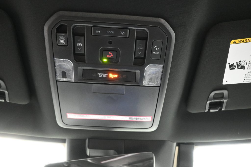 Used 2024 Toyota Tundra Platinum w/ TRD Off-Road Package AWD/4WD image 19