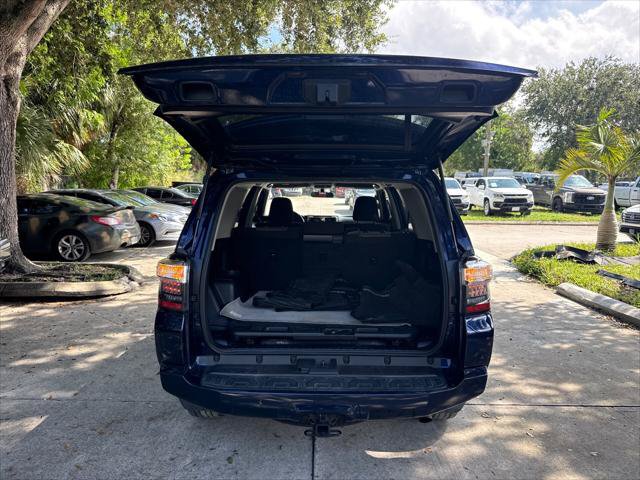 Used 2017 Toyota 4Runner SR5 RWD image 27