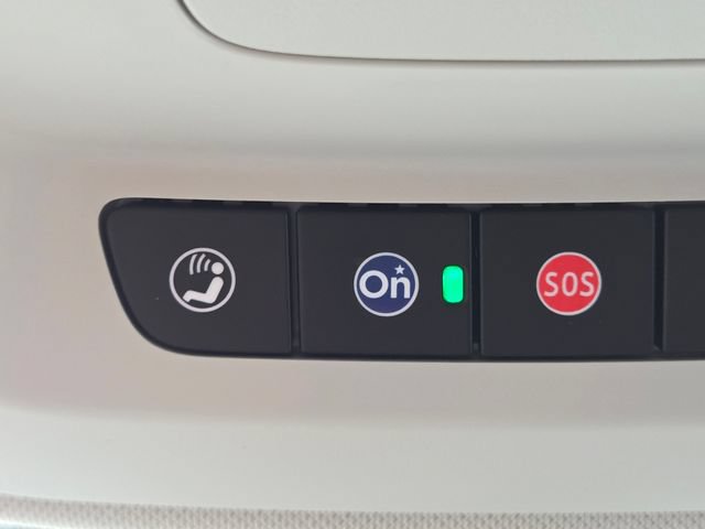 Used 2024 Buick Envision Avenir AWD/4WD image 39