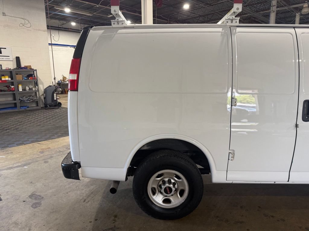 Used 2018 GMC Savana 2500 w/ Driver Convenience Package RWD image 15