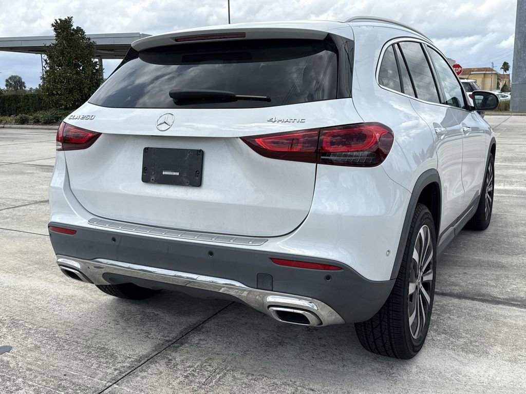 Used 2022 Mercedes-Benz GLA 250 4MATIC image 11