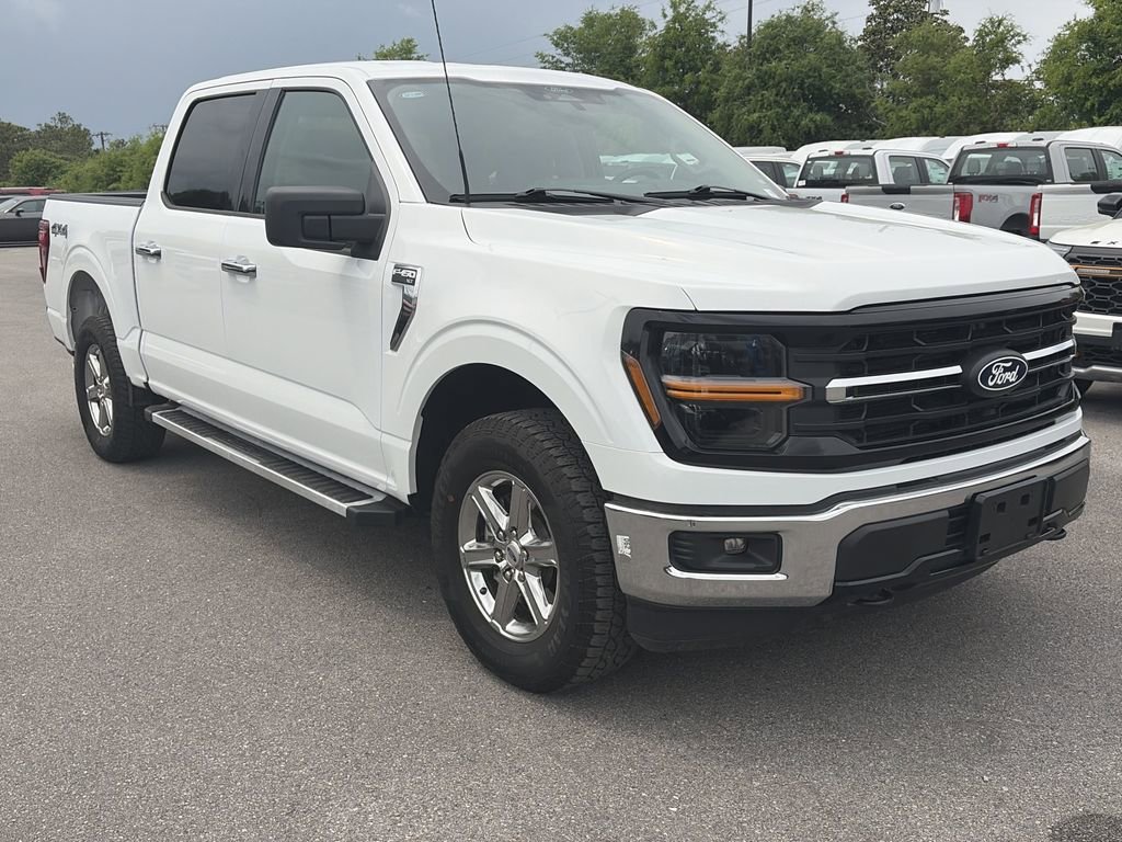 Used 2025 Ford F150 XLT w/ Equipment Group 301A Standard AWD/4WD image 9