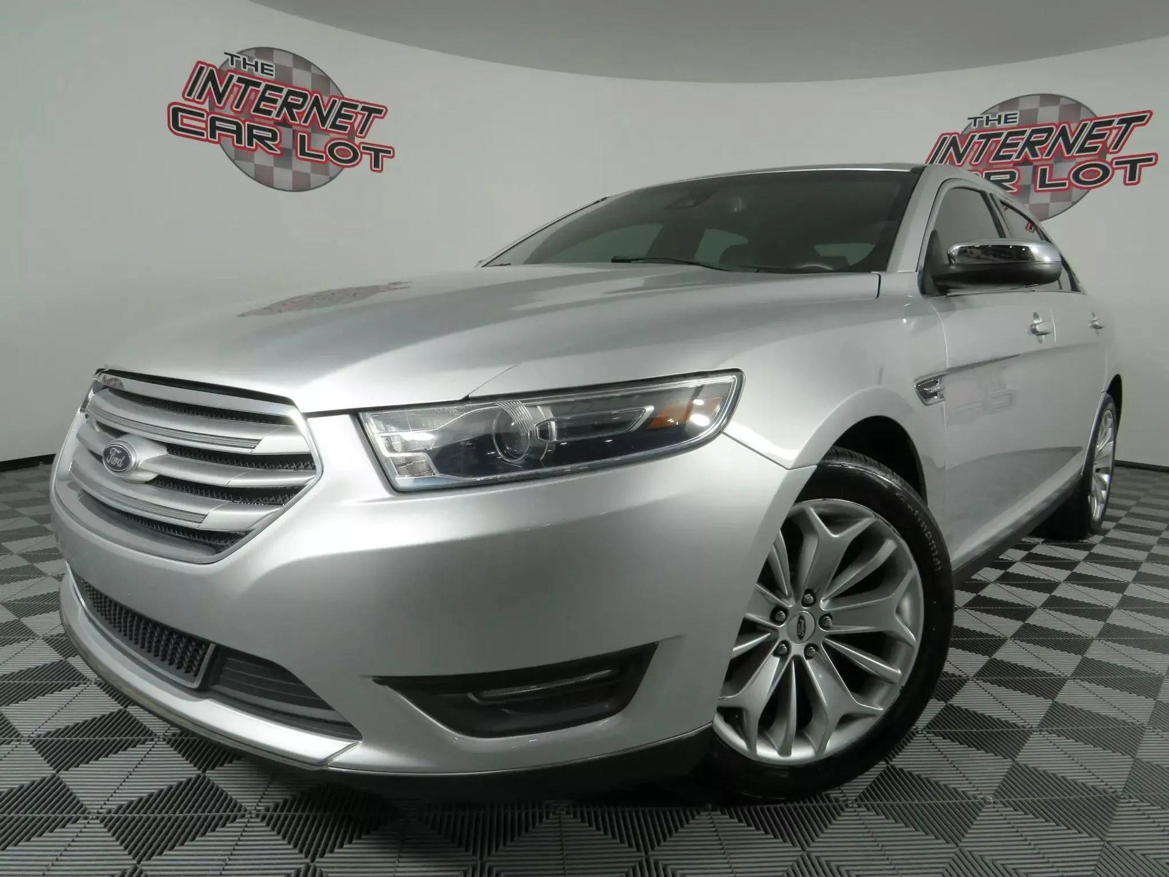 Used 2018 Ford Taurus Limited