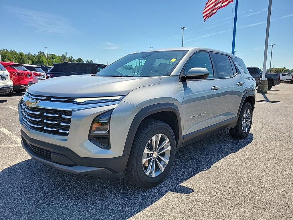 Used 2025 Chevrolet Equinox LT
