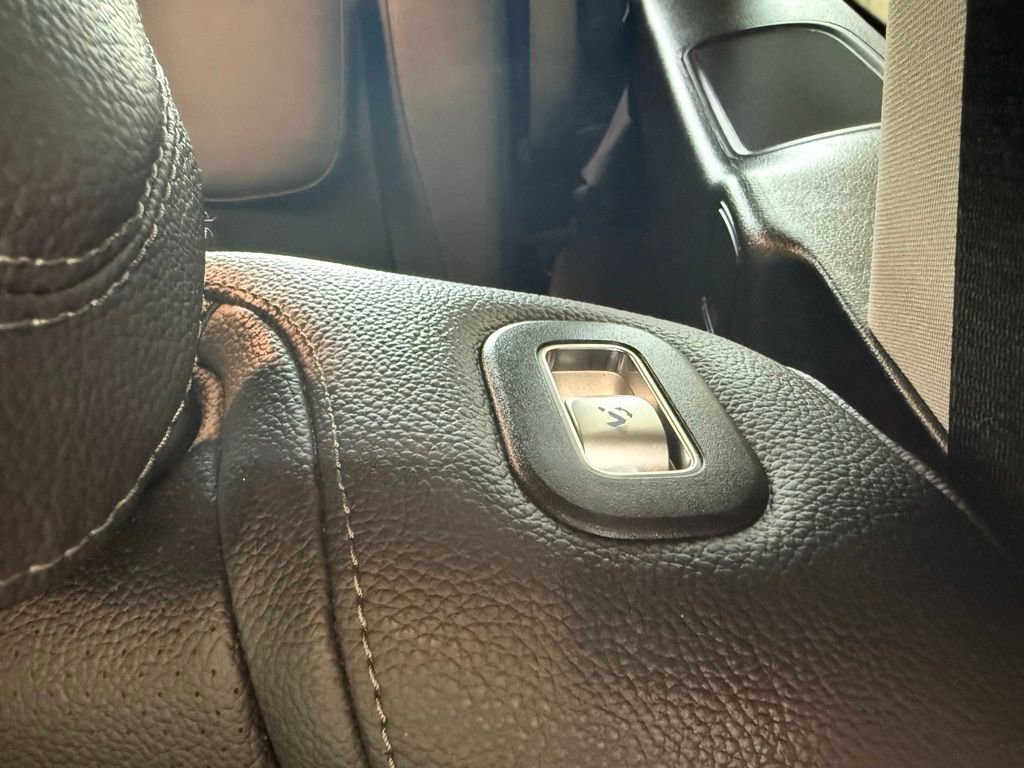 Used 2023 Mercedes-Benz GLS 450 4MATIC image 30