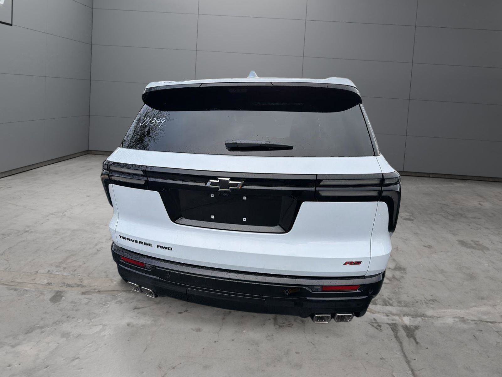 New 2026 Chevrolet Traverse RS w/ LPO, Floor Liner Package image 4