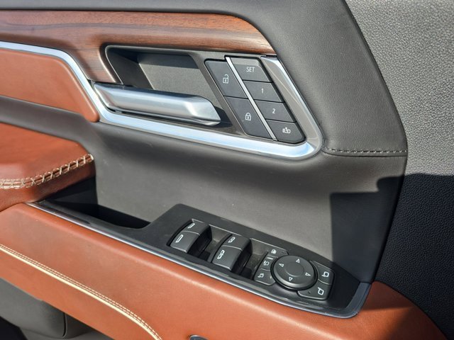 Used 2024 GMC Sierra 2500 Denali Ultimate w/ Max Trailering Package image 25