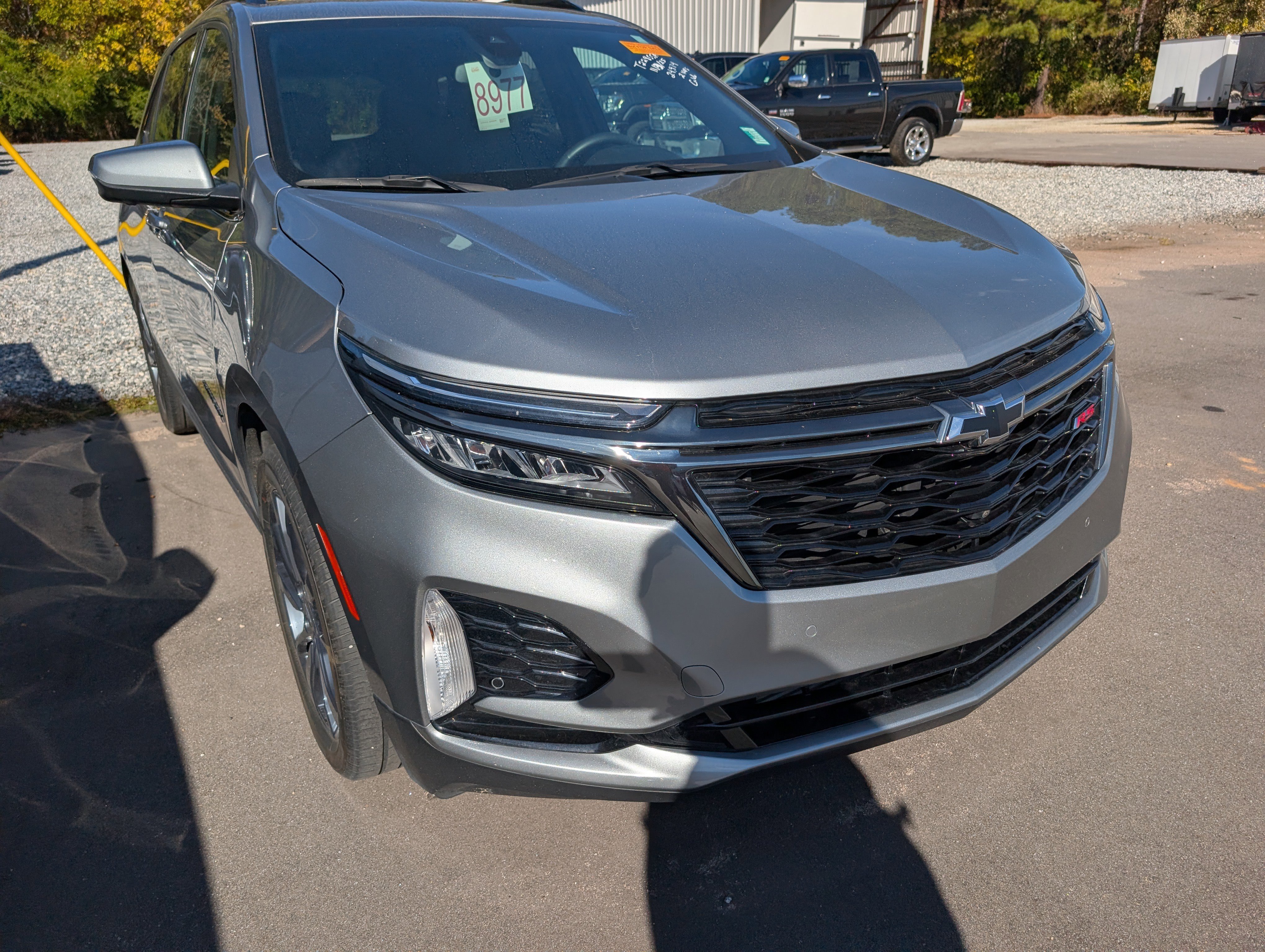 Used 2024 Chevrolet Equinox RS image 2