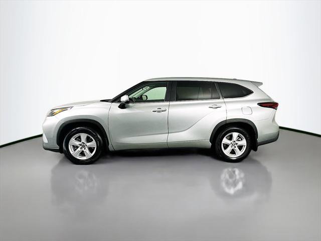 Certified 2024 Toyota Highlander LE image 6