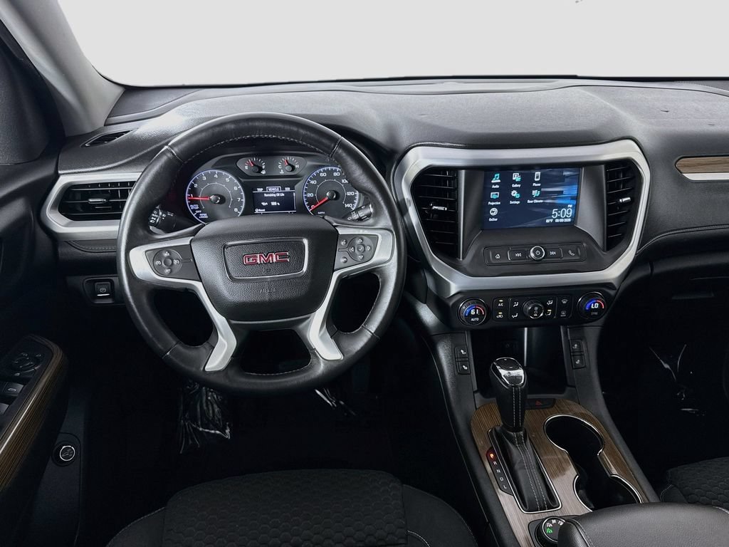 Used 2017 GMC Acadia SLE AWD/4WD image 25