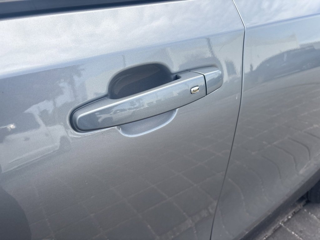 Used 2024 GMC Terrain SLE image 11