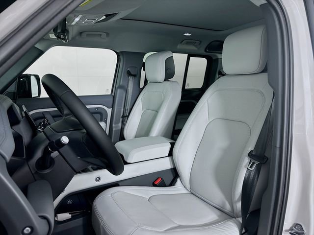 New 2026 Land Rover Defender 110 X-Dynamic SE image 21