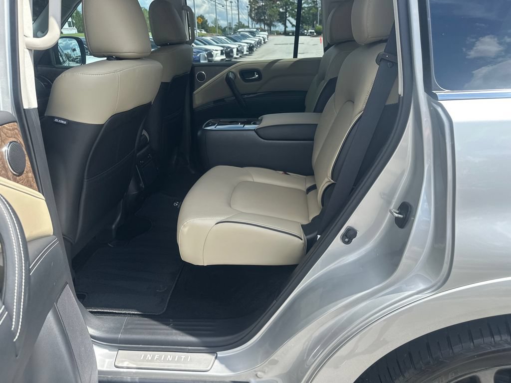 Used 2023 INFINITI QX80 Premium Select w/ All-Season Package RWD image 17