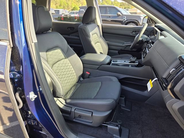 New 2026 Nissan Pathfinder SV AWD/4WD image 10