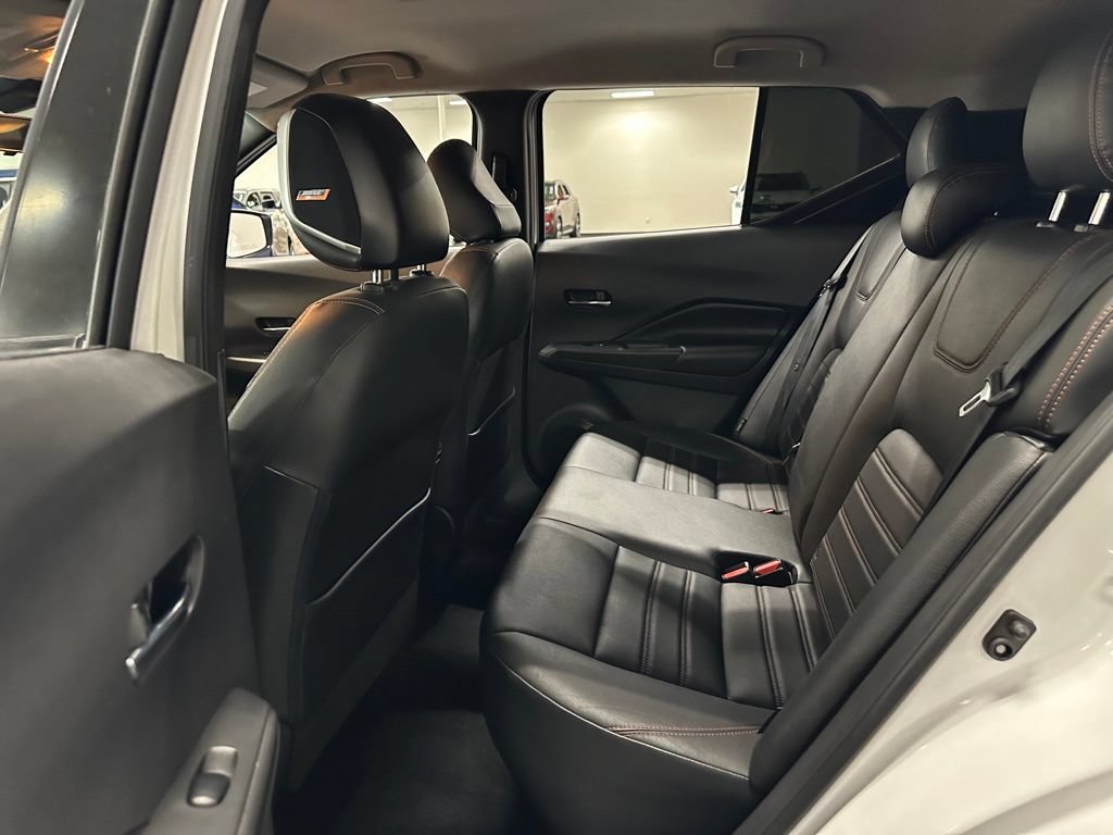 Used 2020 Nissan Kicks SR w/ SR Premium Package FWD image 27