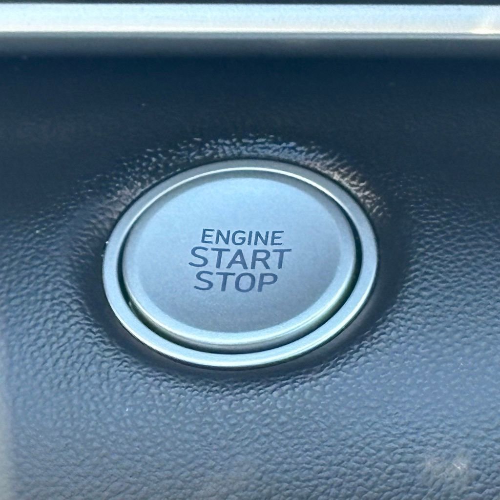 Used 2022 Hyundai Elantra SEL w/ Convenience Package image 23