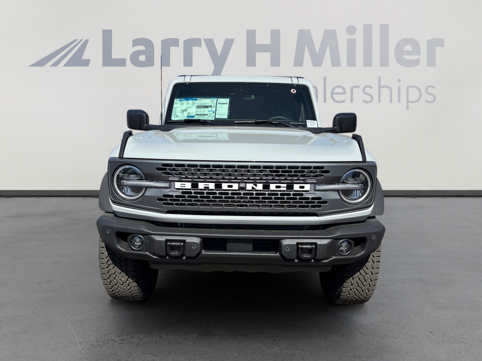 New 2026 Ford Bronco Badlands image 8