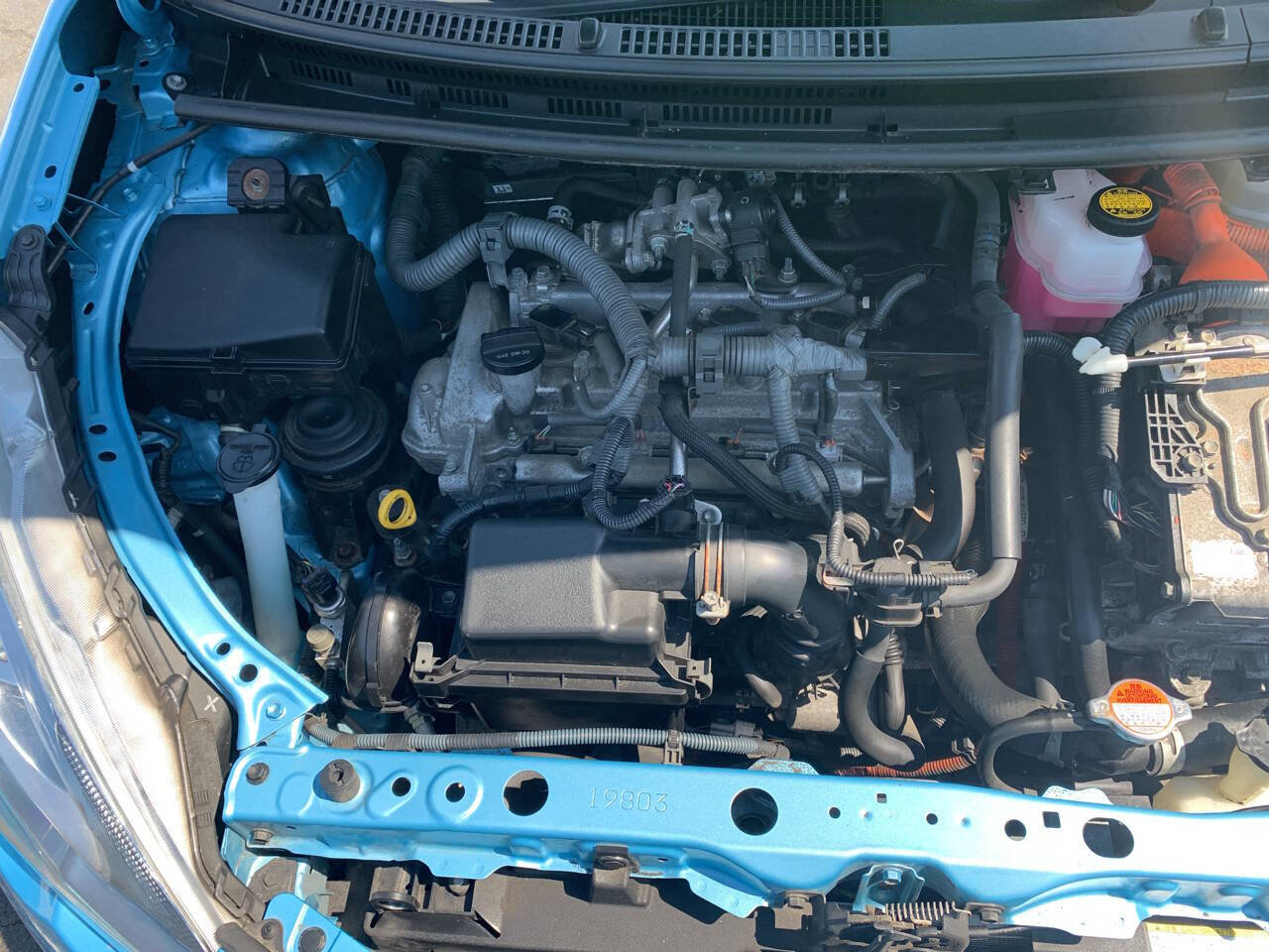 Used 2016 Toyota Prius C Two image 28