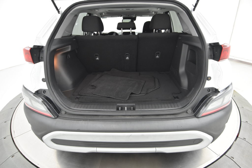 Used 2023 Hyundai Kona SEL w/ Convenience Package AWD/4WD image 32
