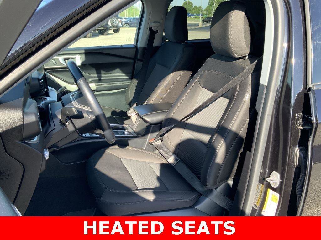Used 2022 Ford Explorer XLT image 4