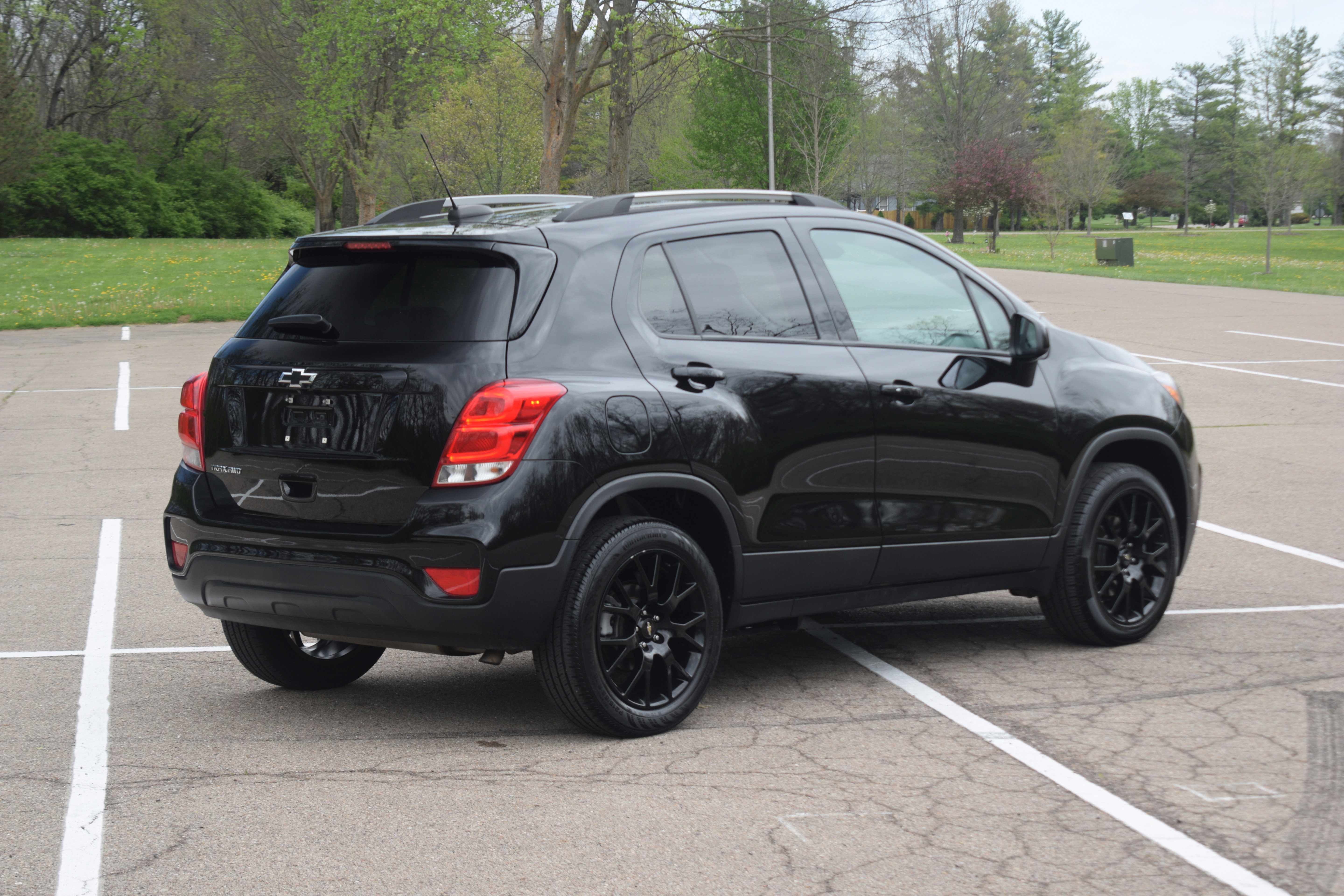 Used 2022 Chevrolet Trax LT w/ Midnight Edition image 25