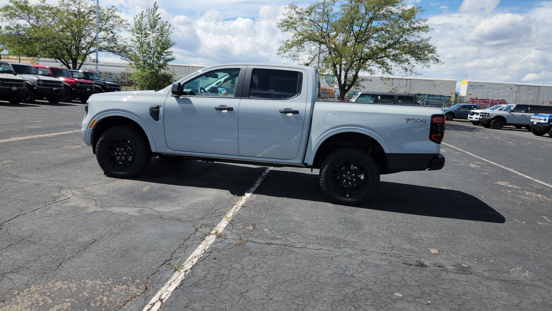 New 2026 Ford Ranger XLT w/ Equipment Group 301A High AWD/4WD image 4