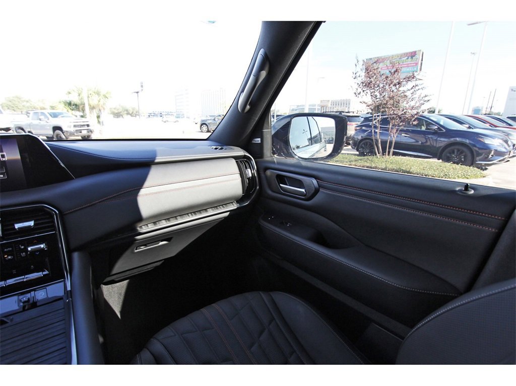 Certified 2026 Nissan Armada PRO-4X image 8