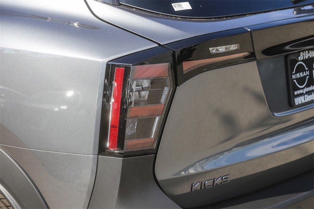 New 2026 Nissan Kicks SV w/ Charging Package image 9