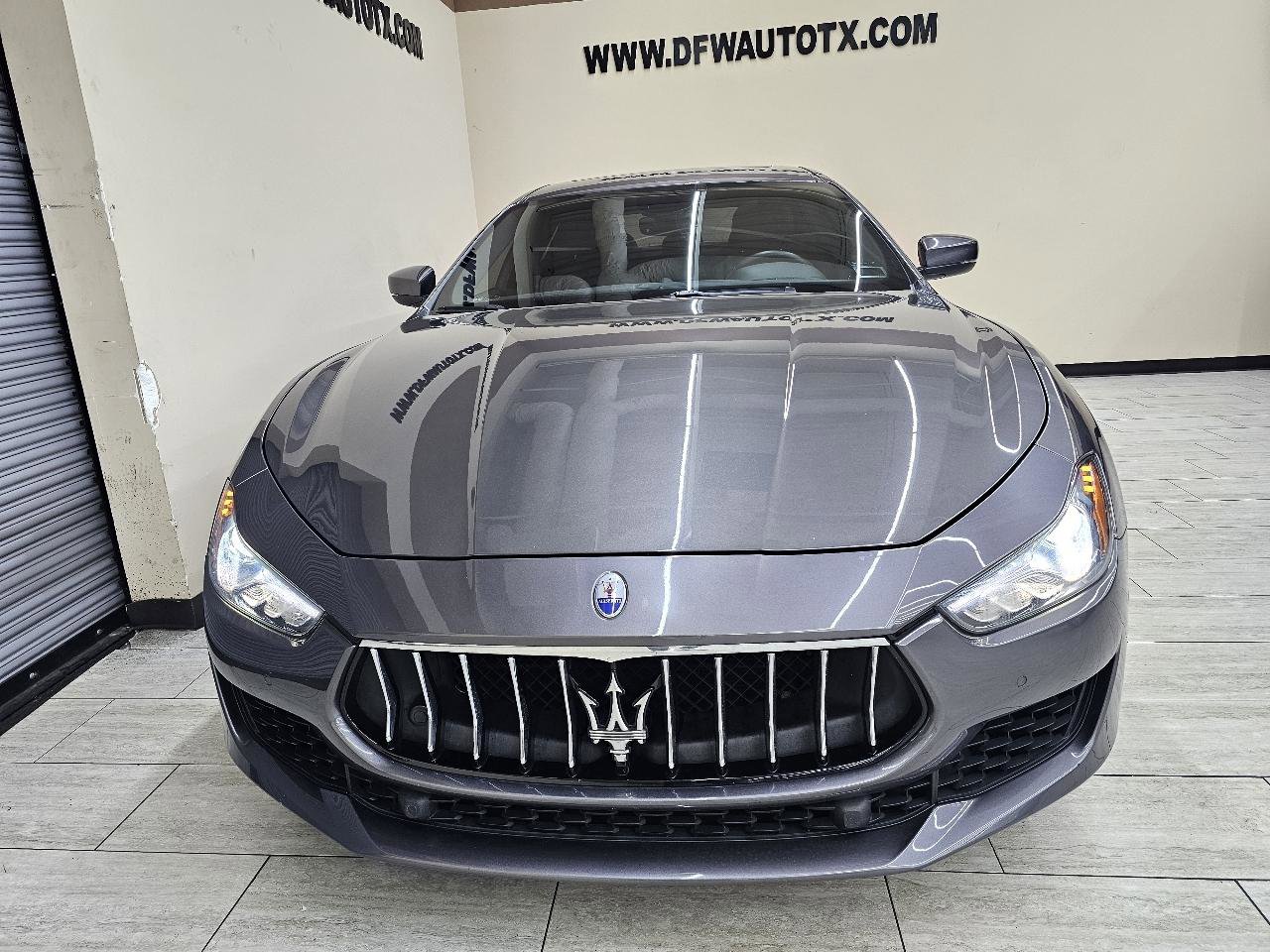 Used 2018 Maserati Ghibli RWD image 3