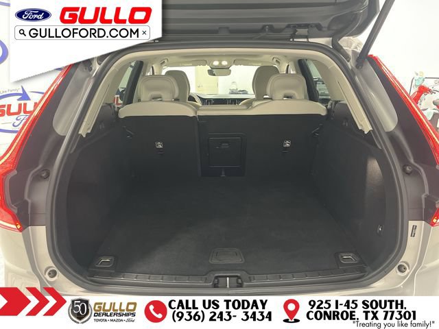 Used 2025 Volvo XC60 B5 Core AWD/4WD image 10