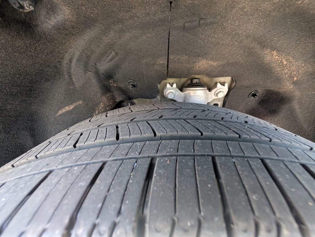 Used 2024 Ford Explorer Limited image 25