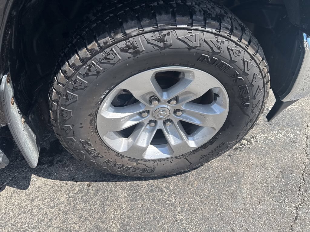 Used 2022 RAM 1500 Laramie AWD/4WD image 46