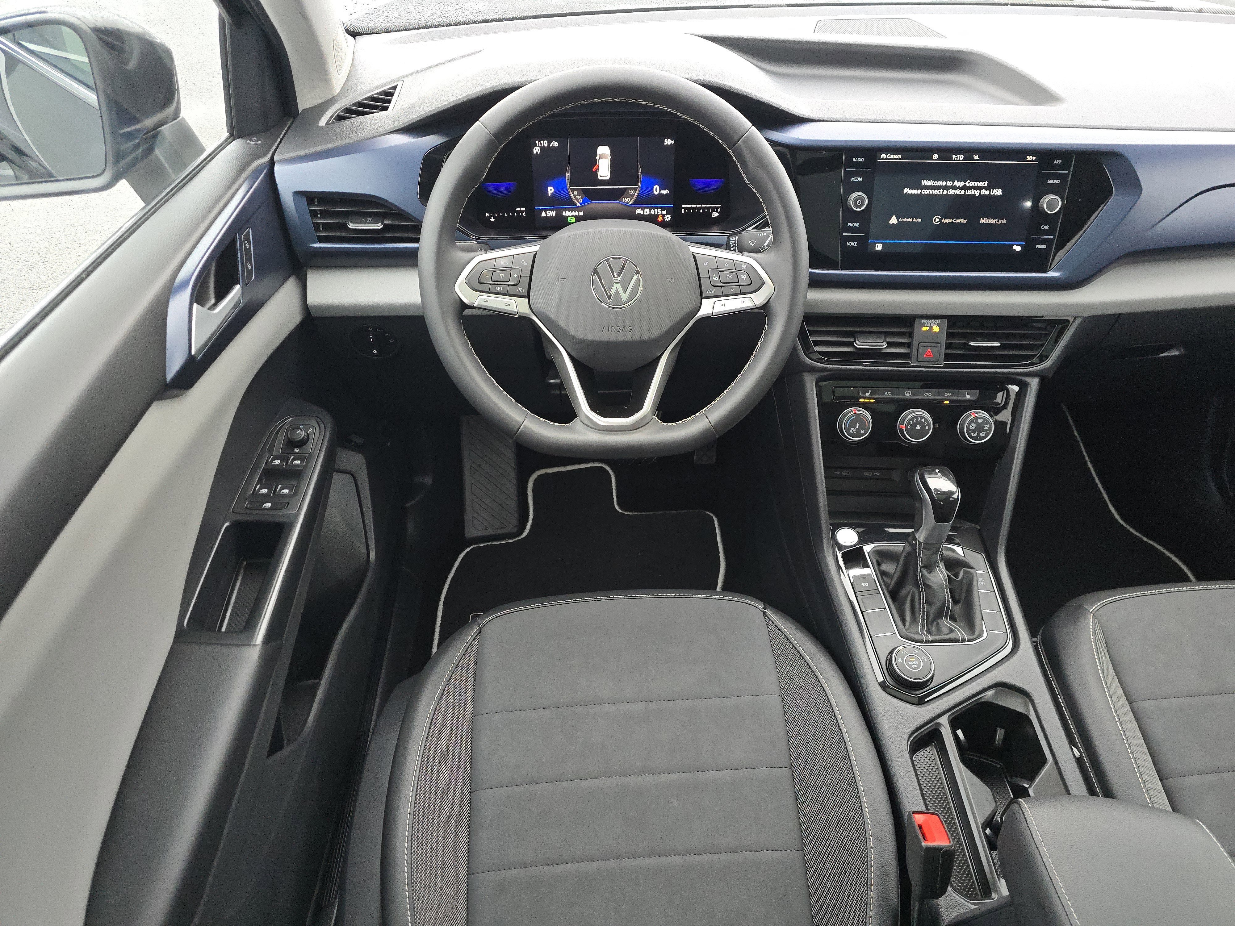 Certified 2023 Volkswagen Taos SE w/ Panoramic Sunroof Package image 19