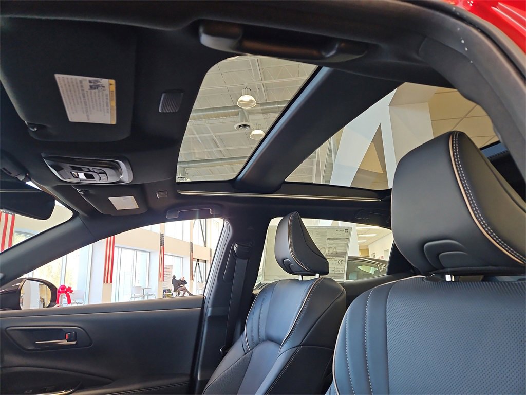 New 2026 Toyota Crown Platinum image 7