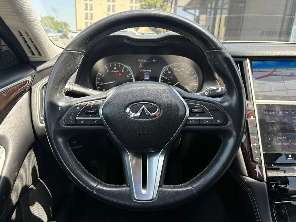 Used 2018 INFINITI Q50 Luxe w/ Essential Package (2.0T Luxe) AWD/4WD image 14