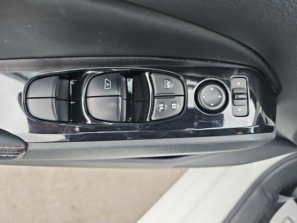 Used 2024 Nissan Altima 2.5 SR w/ SR Premium Package image 31