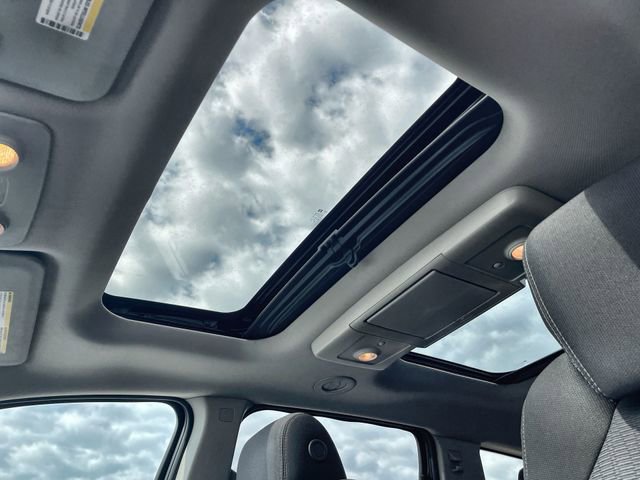 Certified 2015 Chevrolet Traverse LT w/ Traveler's Package image 19